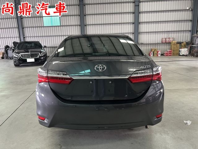 2017型 全車原鈑件 豪華款 六安 已加裝安卓機 免鑰匙 定速 倒車影像 恆溫 前後行車紀錄 可全額貸款  第3張相片