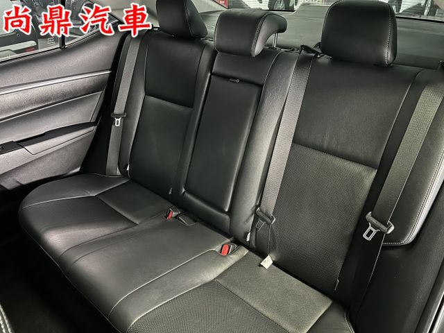 2017型 全車原鈑件 豪華款 六安 已加裝安卓機 免鑰匙 定速 倒車影像 恆溫 前後行車紀錄 可全額貸款  第19張相片