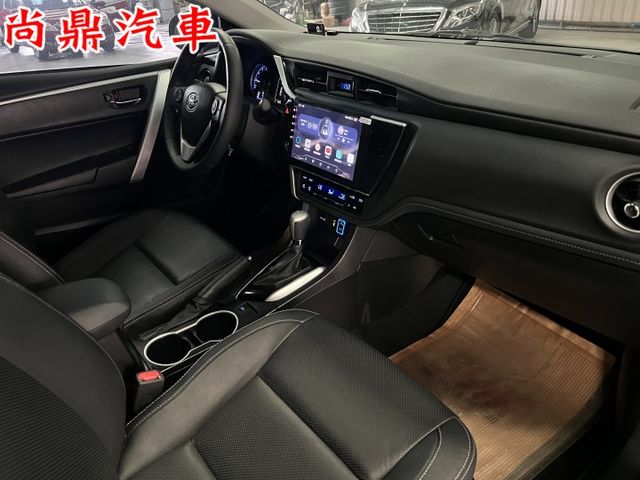 2017型 全車原鈑件 豪華款 六安 已加裝安卓機 免鑰匙 定速 倒車影像 恆溫 前後行車紀錄 可全額貸款  第20張相片