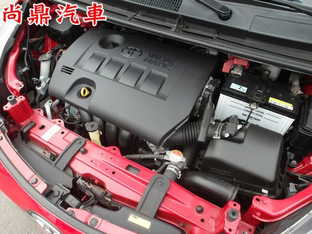 7人座 1.8L 豪華+版  電動側滑門 定速 免鑰匙 摸門 導航 倒車顯影 前後車距 胎壓 第三排座椅  第10張相片