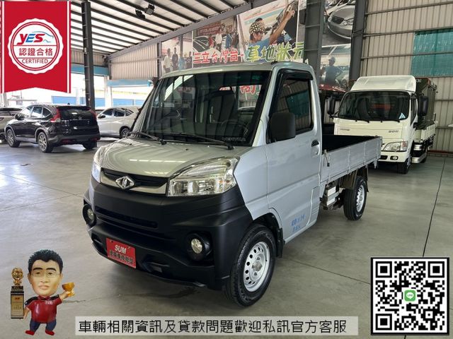 全車原鈑件 里程跑6萬 抬頭顯示器 藍芽 前後行車紀錄器 車況漂亮 可以參考貸款  第1張相片