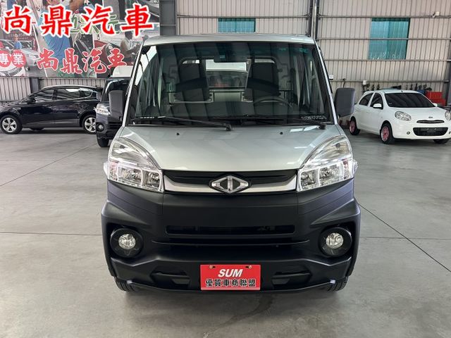 全車原鈑件 里程跑6萬 抬頭顯示器 藍芽 前後行車紀錄器 車況漂亮 可以參考貸款  第6張相片