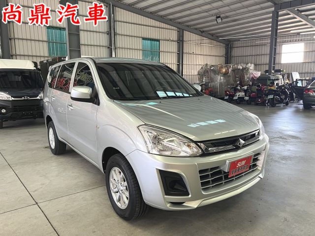低里程 實跑里程僅7萬公里 已通過認證 定速 安卓機 倒車影像 藍芽 導航 客貨兩用車 空間大 內裝漂亮 車況佳  第6張相片