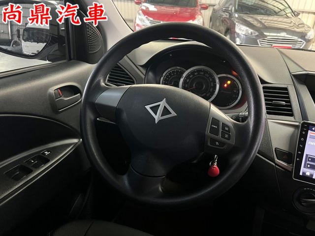 低里程 實跑里程僅7萬公里 已通過認證 定速 安卓機 倒車影像 藍芽 導航 客貨兩用車 空間大 內裝漂亮 車況佳  第13張相片