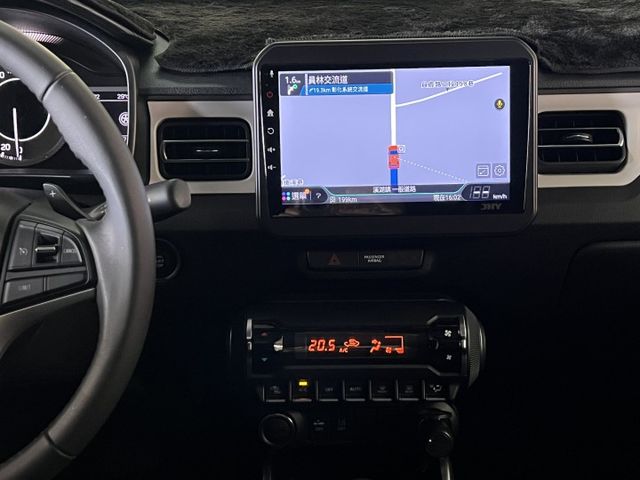 橘色配黑屋頂 里程僅跑2.4萬 免鑰匙 定速 360環景 導航 CARPLAY 換檔撥片 ISOFIX 歡迎預約賞車  第12張相片