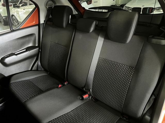 橘色配黑屋頂 里程僅跑2.4萬 免鑰匙 定速 360環景 導航 CARPLAY 換檔撥片 ISOFIX 歡迎預約賞車  第15張相片