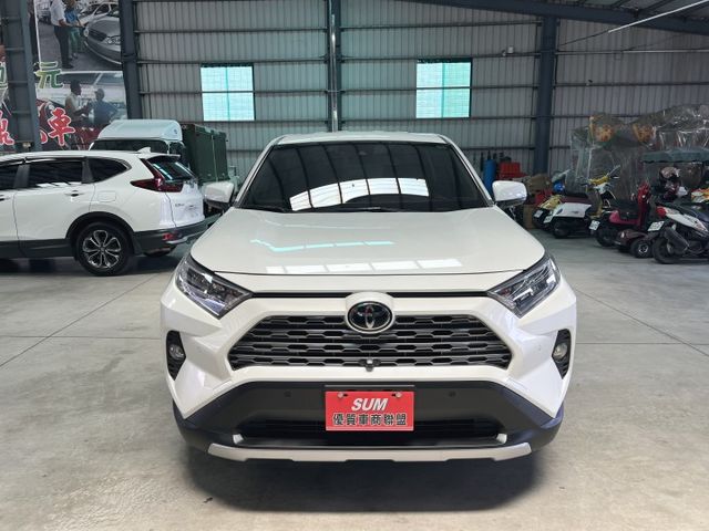 一手車 旗艦款 全車原鈑件 里程跑7萬 電尾門 360環景 ACC跟車 車道偏離 盲點 電動記憶椅  CARPLAY  第7張相片