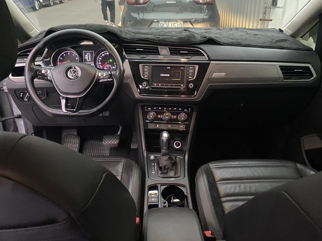 Volkswagen 福斯 Touran  第3張相片