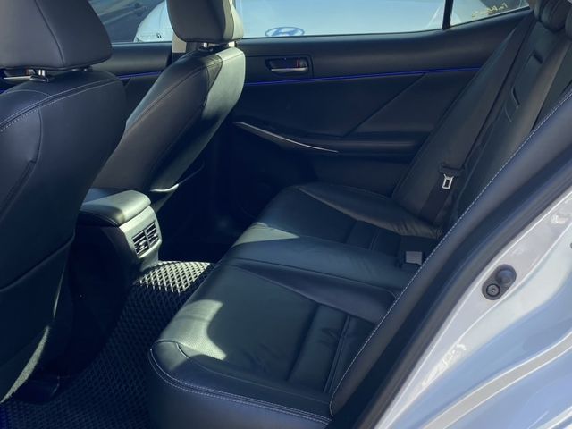 Lexus IS  第3張相片