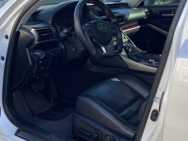 Lexus IS  第5張相片