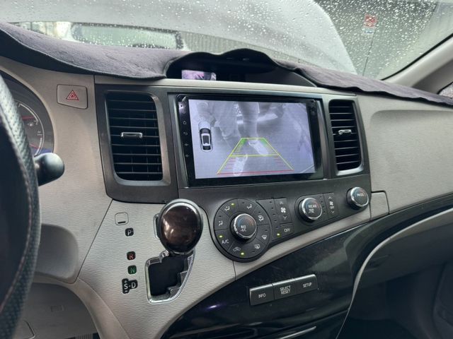 Toyota Sienna  第3張相片