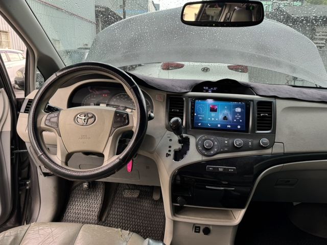 Toyota Sienna  第4張相片