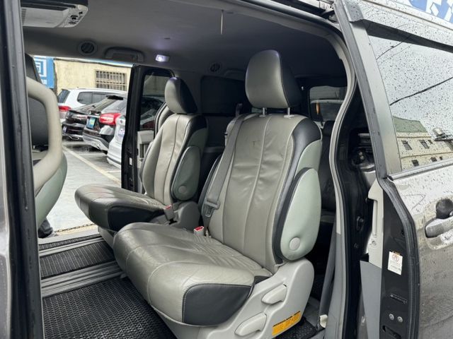 Toyota Sienna  第5張相片