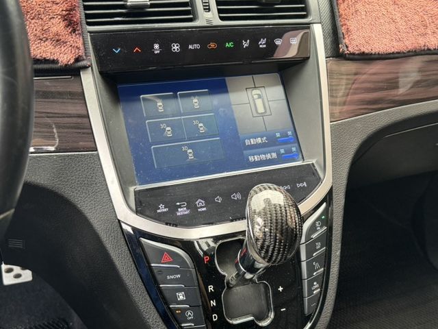 Luxgen M7  第6張相片