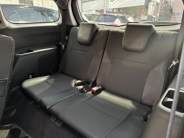 Toyota Wish  第5張相片