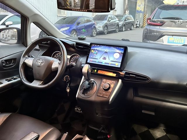 Toyota Wish  第7張相片