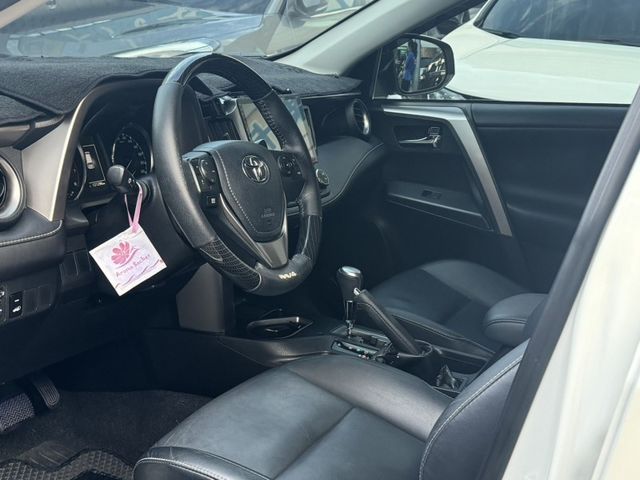 Toyota RAV4  第5張相片