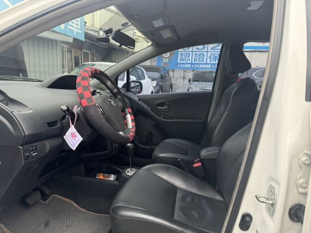 Toyota Yaris  第5張相片