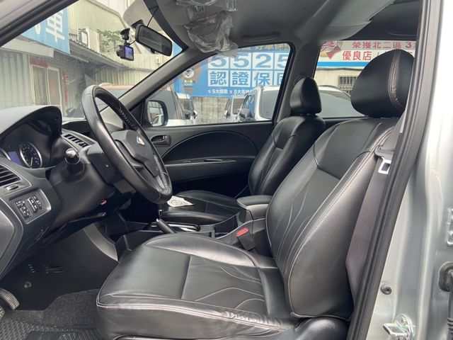Mitsubishi Zinger  第6張相片