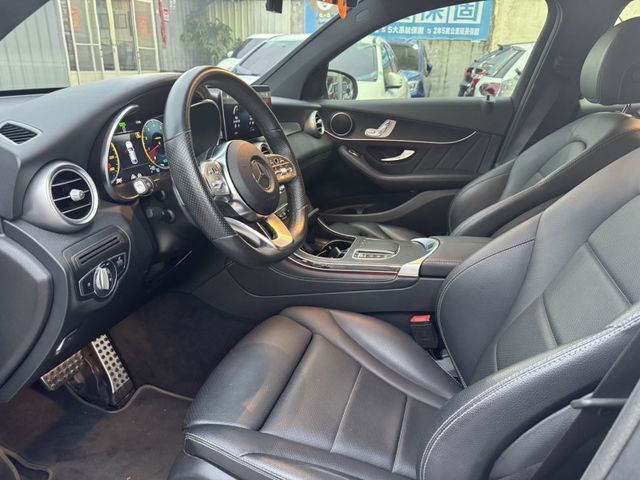 Mercedes-Benz/賓士 GLC300  第4張相片