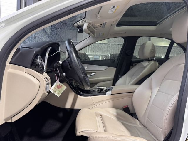 2015  C300 白  第5張相片