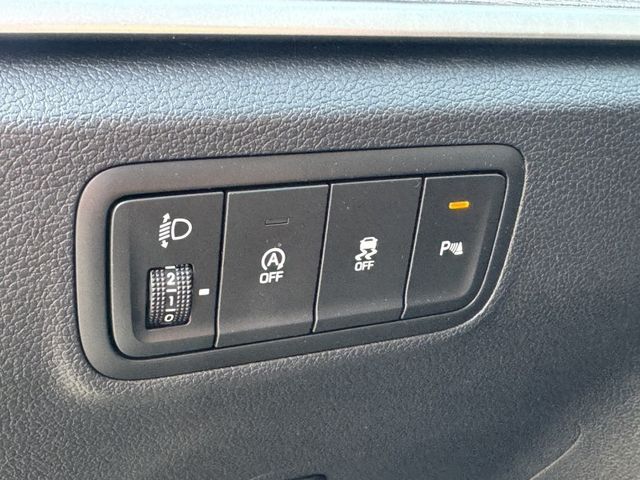 Hyundai Custin  第13張相片