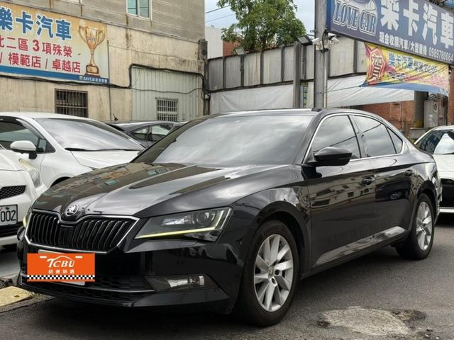 2019 SUPERB 黑  第1張相片