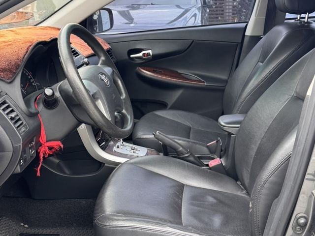 2013 ALTIS 灰  第3張相片
