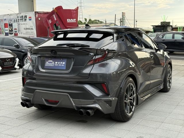2018 CHR 灰  第2張相片