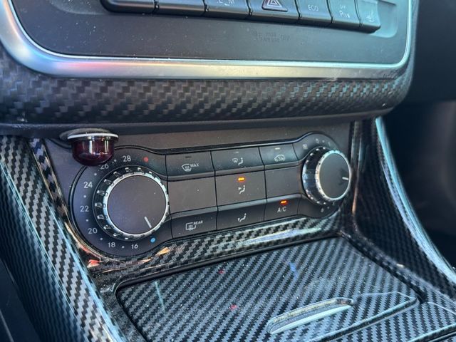 Mercedes-Benz/賓士 A-CLASS  第2張相片