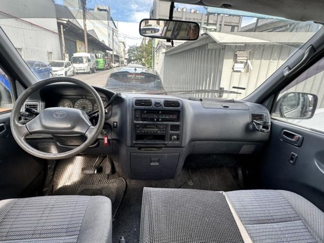 Toyota Hiace  第5張相片