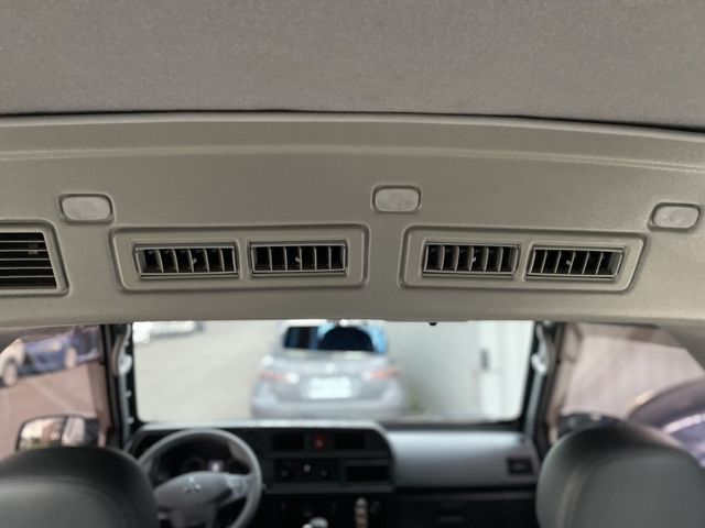 Mitsubishi Delica  第5張相片