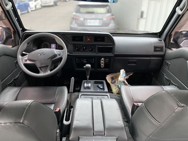 Mitsubishi Delica  第6張相片