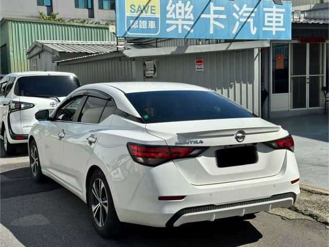Nissan Sentra  第2張相片