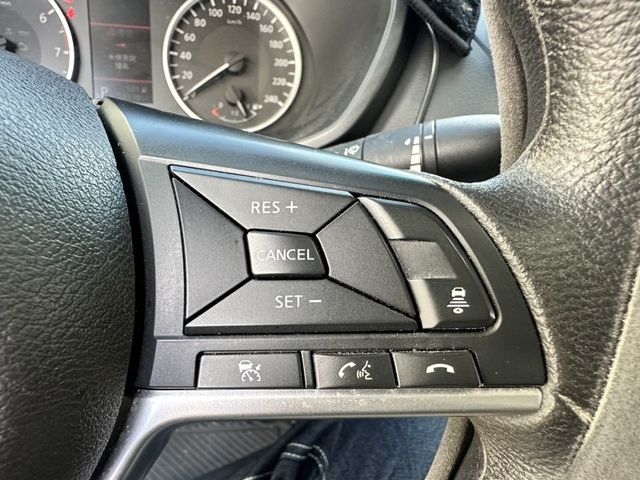 Nissan Sentra  第6張相片