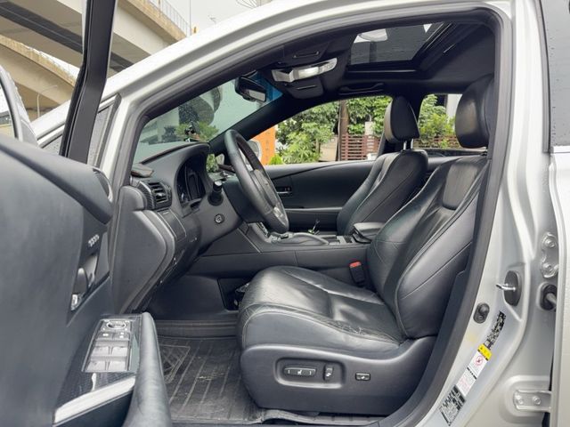 Lexus RX  第4張相片