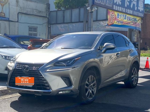 Lexus NX  第1張相片