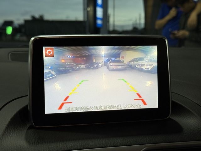 Mazda Mazda3  第7張相片