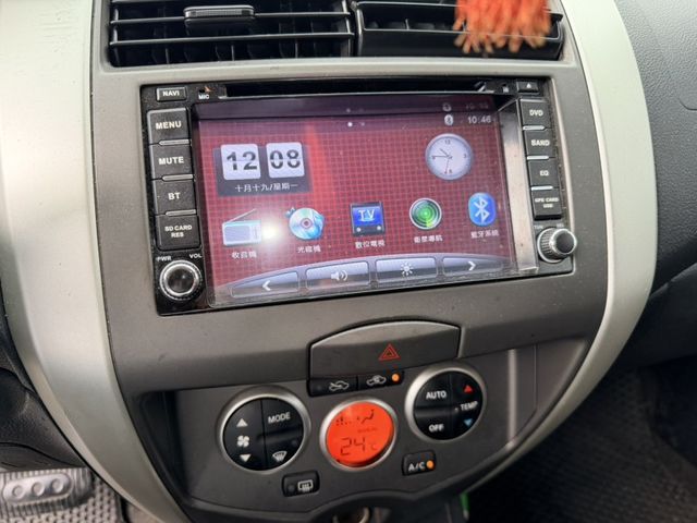 Nissan Livina  第5張相片