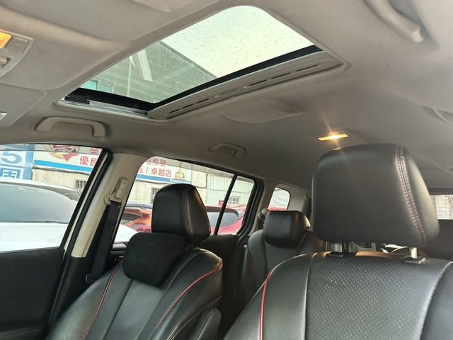 Mazda Mazda5  第8張相片