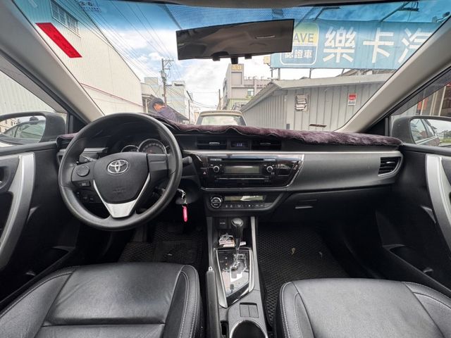 Toyota ALTIS  第8張相片
