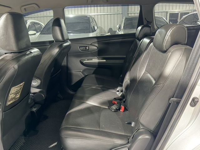 Toyota Wish  第2張相片