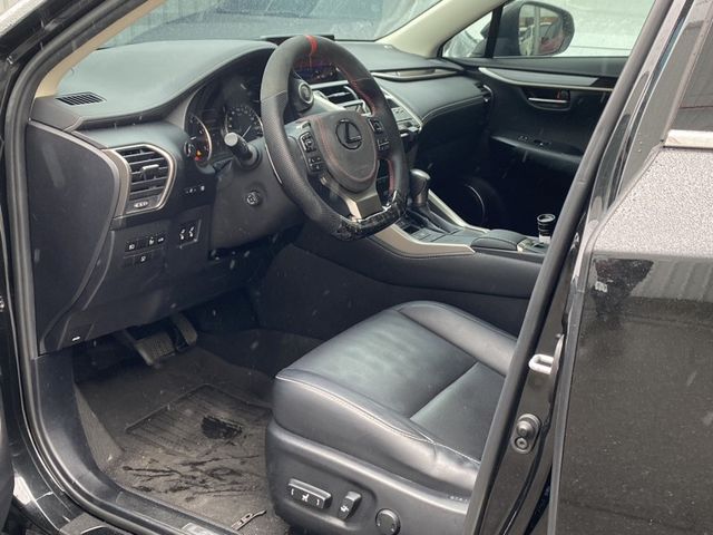 Lexus NX  第6張相片