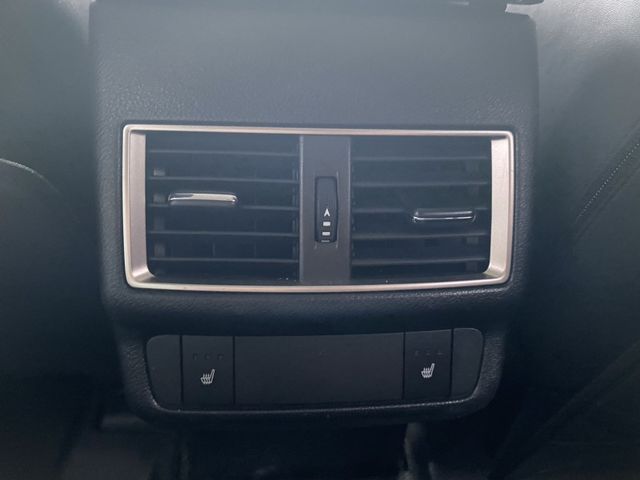 Lexus NX  第11張相片