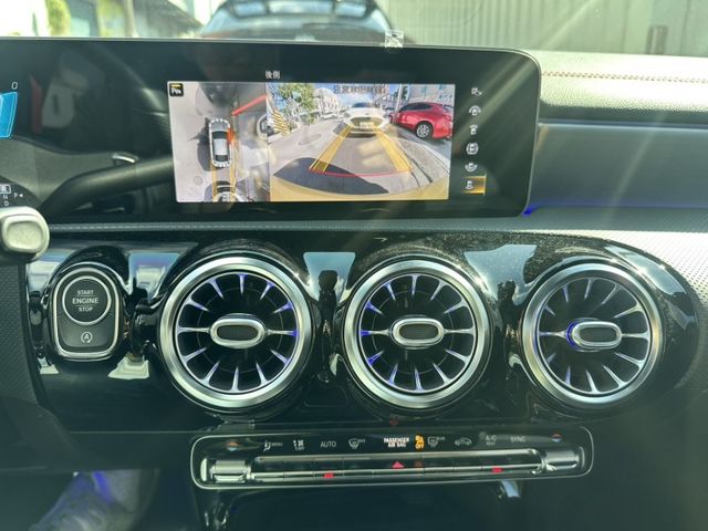 Mercedes-Benz/賓士 CLA-CLASS  第3張相片