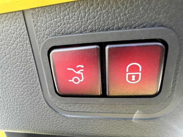 Mercedes-Benz/賓士 CLA-CLASS  第11張相片