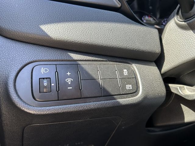 Kia Carens  第9張相片