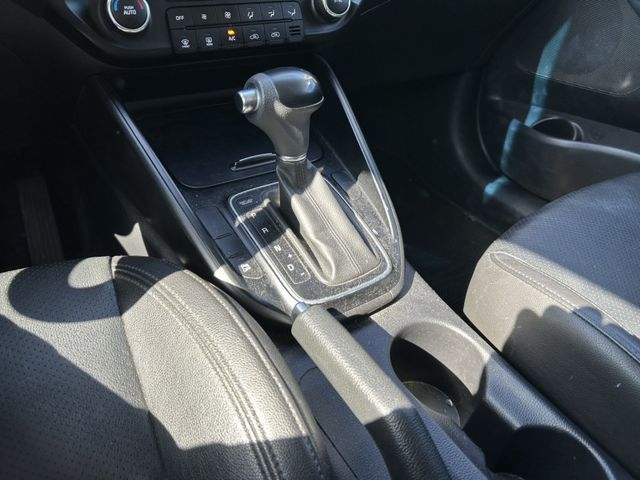 Kia Carens  第12張相片