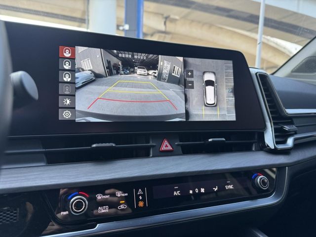 Kia Sportage  第11張相片