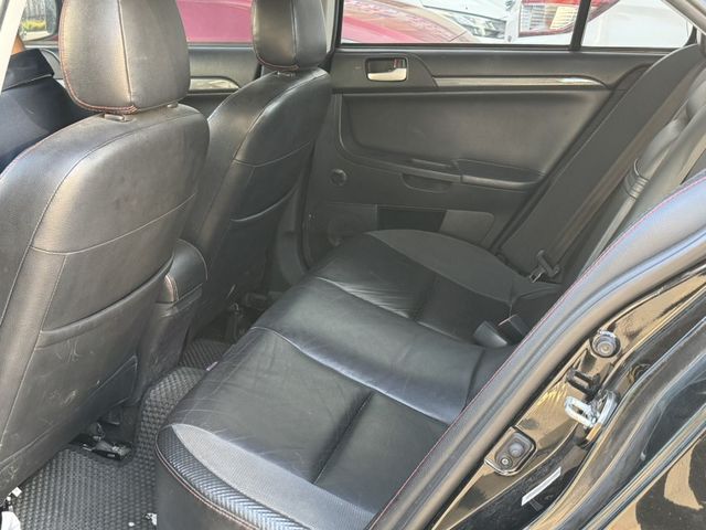 Mitsubishi Lancer  第3張相片
